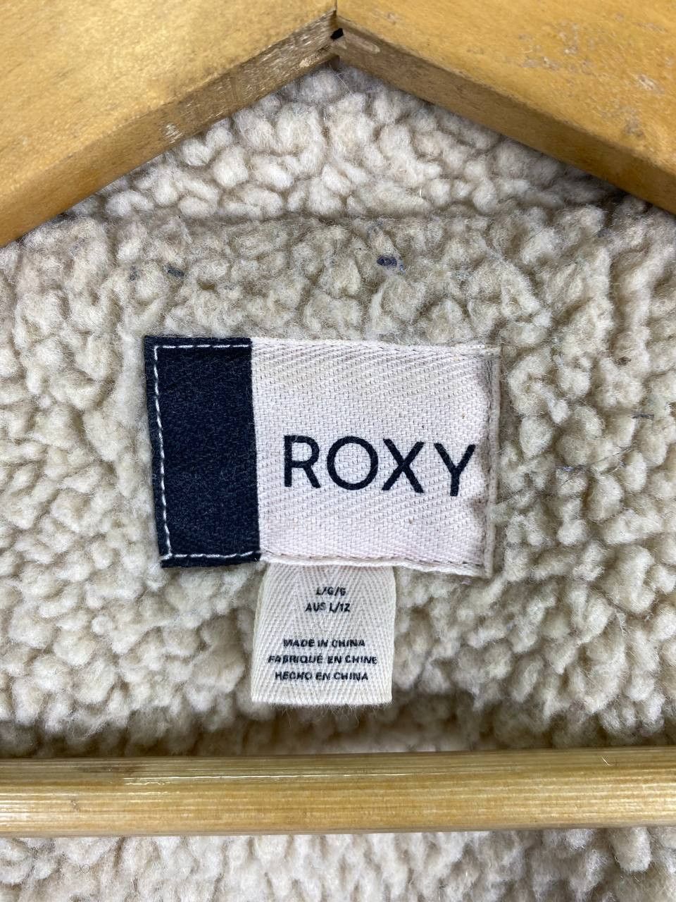 Japanese Brand roxy japanese brand corduroy jacket sherpa lining Size L / US 10 / IT 46 - 8 Thumbnail