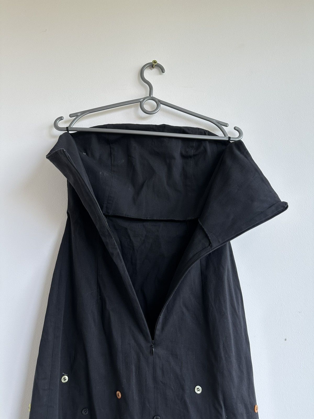 Moschino MOSCHINO JEANS Buttons Decorated Black Strapless Dress US 8 Size M / US 6-8 / IT 42-44 - 7 Thumbnail