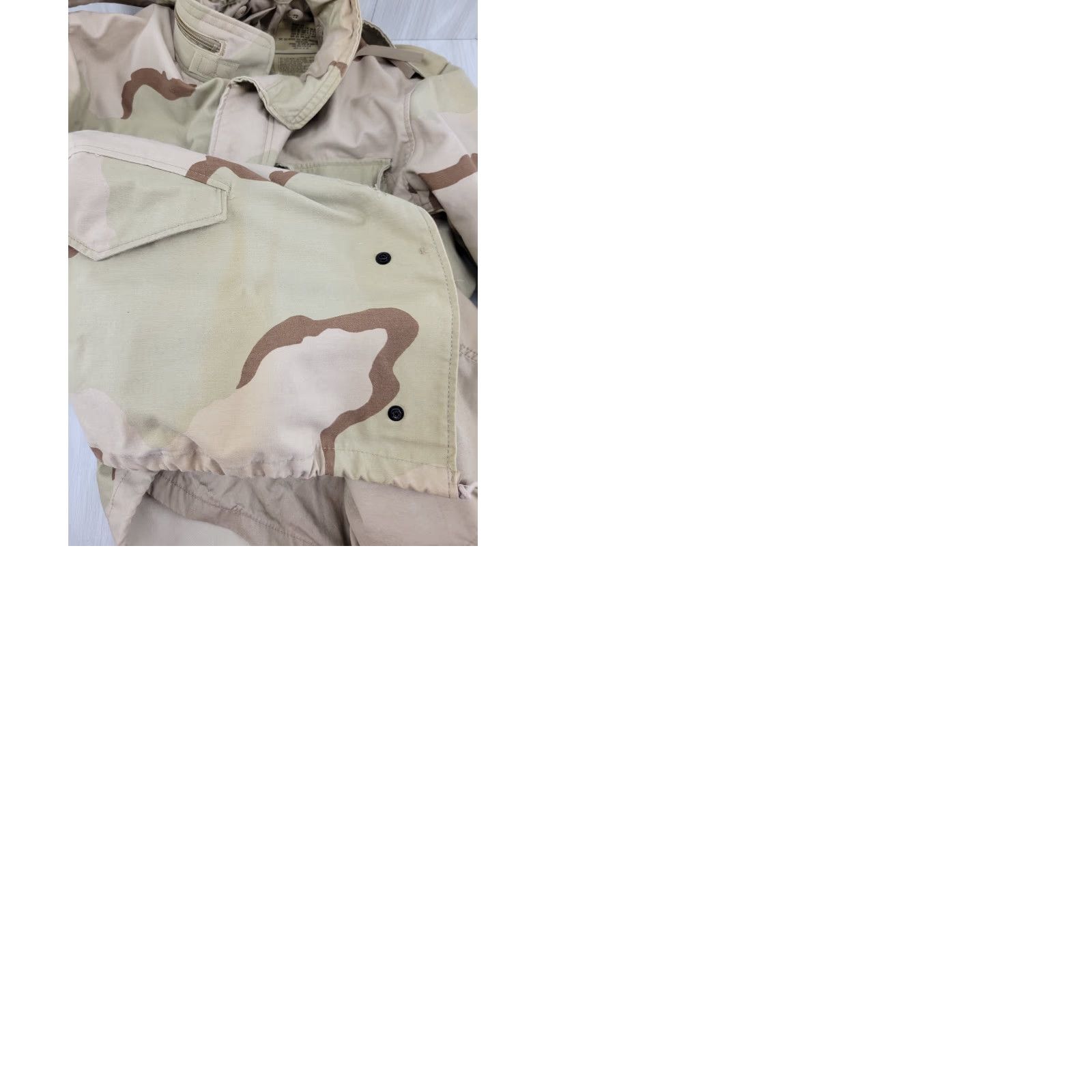 Vintage US ARMY Field Jacket Desert Camouflage Pattern Medium Long Jacket Mens Camouflage Military Coat Long 32.5" Down Back Size US M / EU 48-50 / 2 - 9 Thumbnail