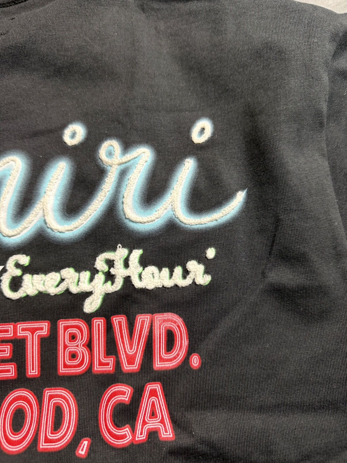 Amiri Amiri Neon Lights Embroidered Logo T-Shirt Size US L / EU 52-54 / 3 - 6 Thumbnail
