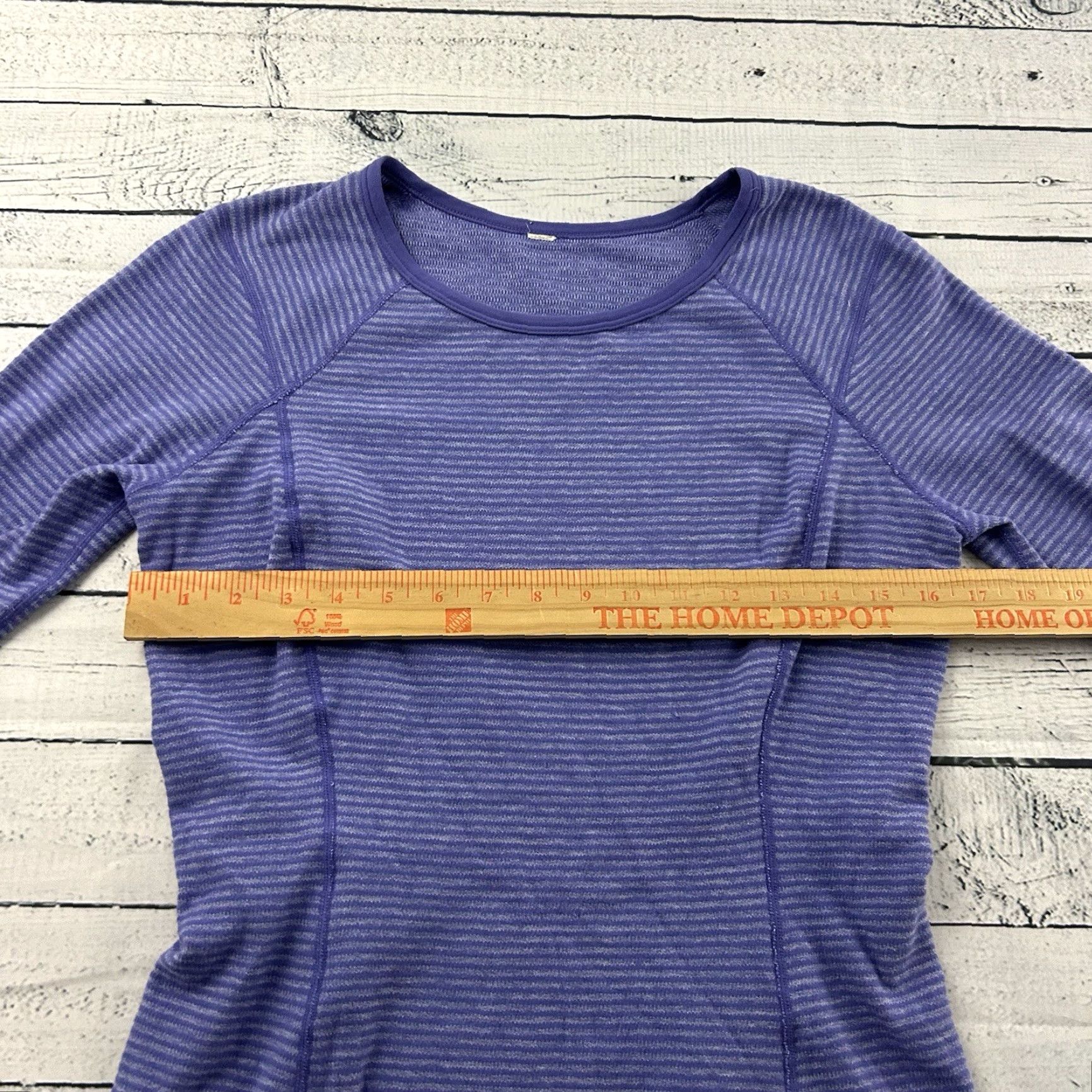 Lululemon Lululemon Long Sleeve Reversible Sweatshirt Women 8 Purple Striped Cowl Neck Thumb Holes Pullover Activewear Size M / US 6-8 / IT 42-44 - 3 Thumbnail