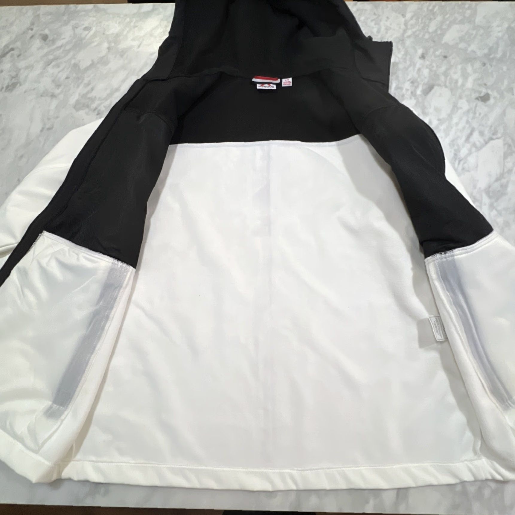 Reebok Reebok Softshell Fleece Lined Jacket L Hood Full Zip Pockets Outerwear NWT Size US L / EU 52-54 / 3 - 4 Thumbnail