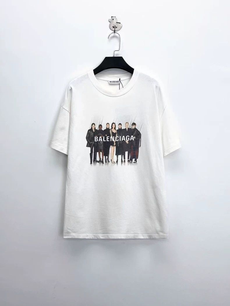 Balenciaga Balenciaga White band portrait letter logo short sleeve Size US S / EU 44-46 / 1 - 1 Thumbnail