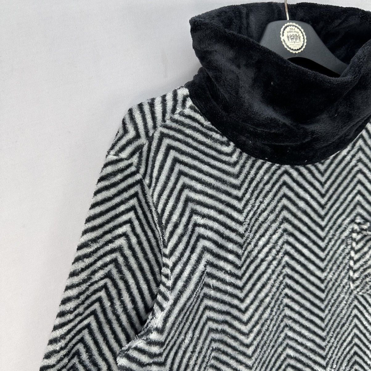 Japanese Brand Vintage A.V.V Homme Pullover Herringbone Fleece Turtle Neck Size US M / EU 48-50 / 2 - 2 Thumbnail