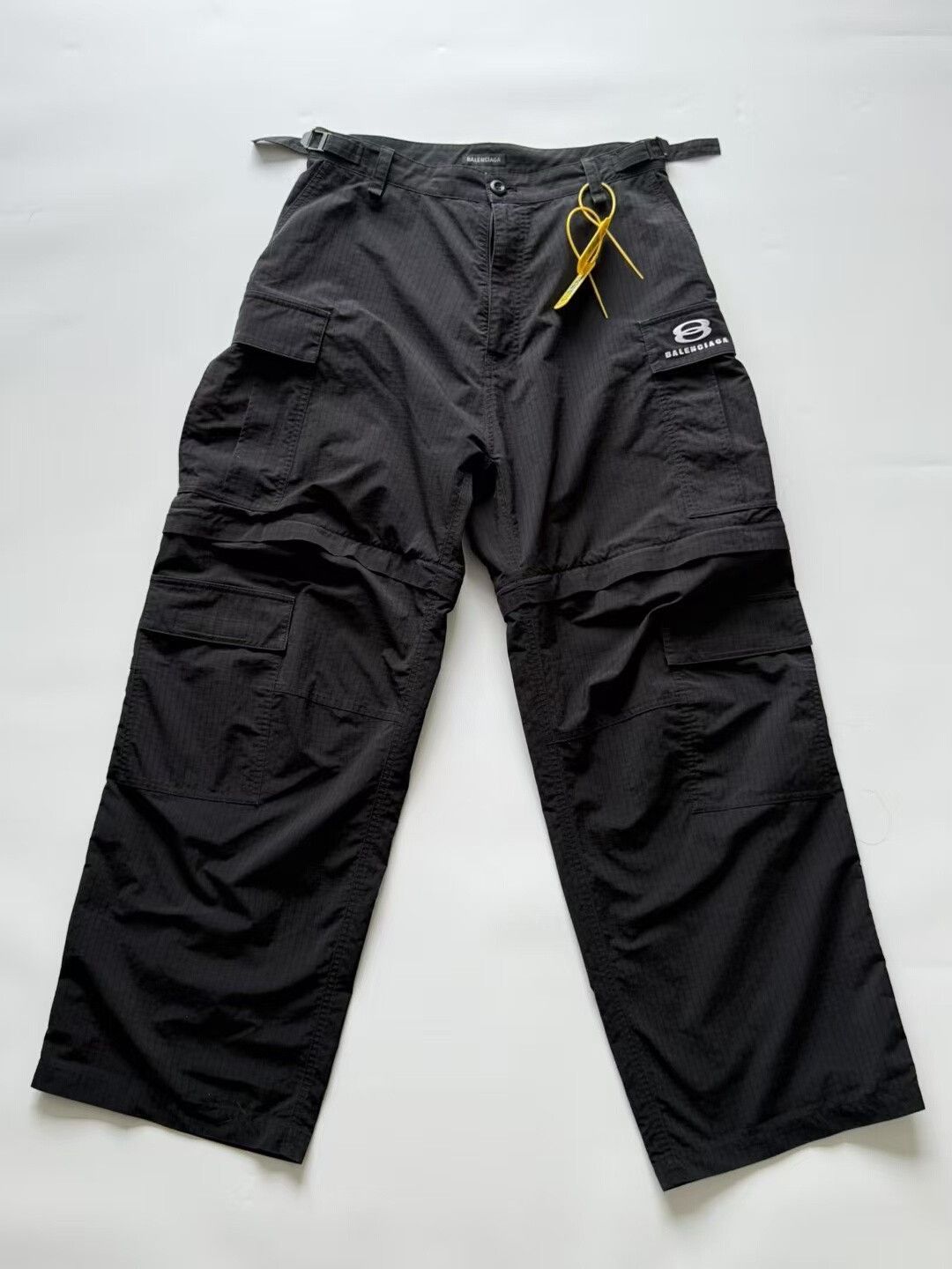 Balenciaga Balenciaga Double Ring Cargo Pants Convertible Size US 26 / EU 42 - 1 Thumbnail
