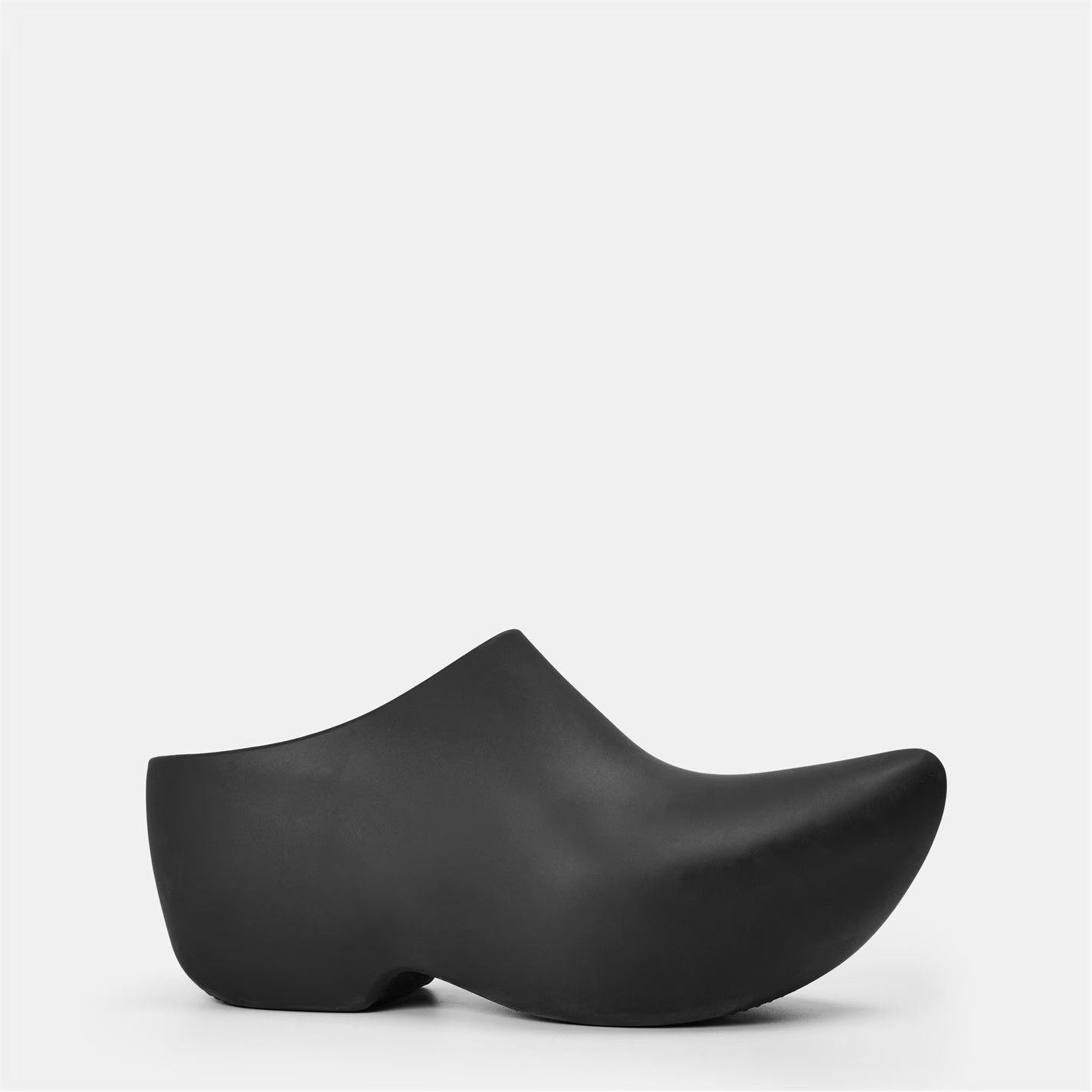 Balenciaga o1g2r1mq0226 Moulded Clogs In Black Size US 10 / EU 43 - 1 Thumbnail