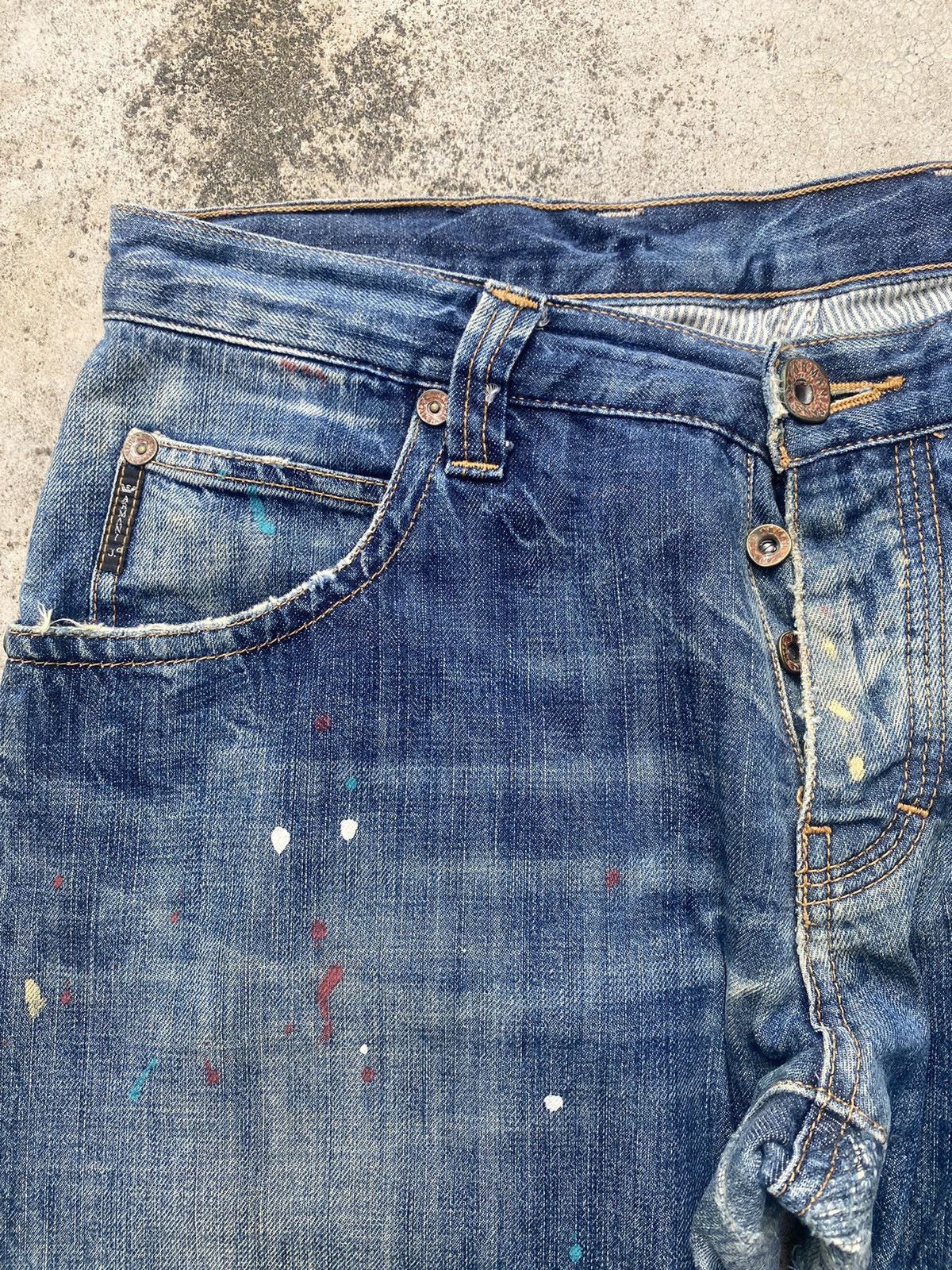 Armani × Armani Exchange × Le Grande Bleu (L.G.B.) Armani Jeans Painted Faded Loose Denim Jeans Size US 33 - 4 Thumbnail