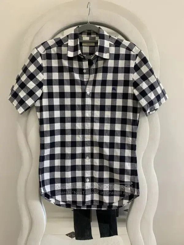 Burberry Burberry Women's Summer Checkered Short Sleeve Shirt. Size XS / US 0-2 / IT 36-38 - 2 Thumbnail