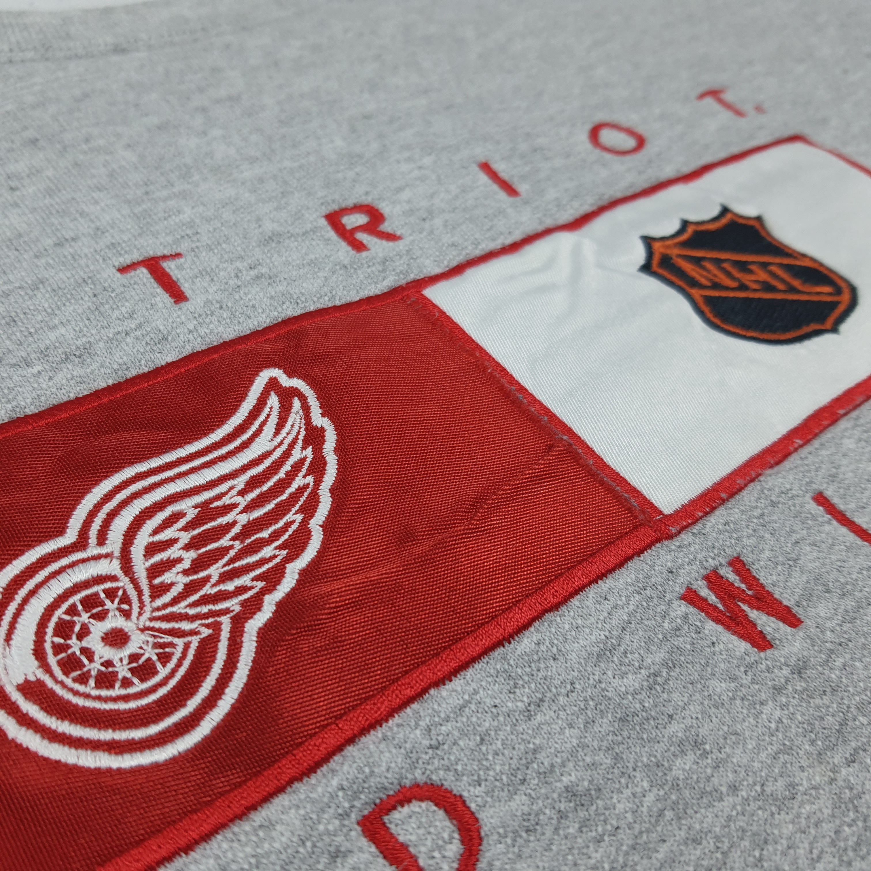 NHL Vintage Detroit Red Wings Hockey League Sweatshirt C291N1 Size US XL / EU 56 / 4 - 3 Thumbnail