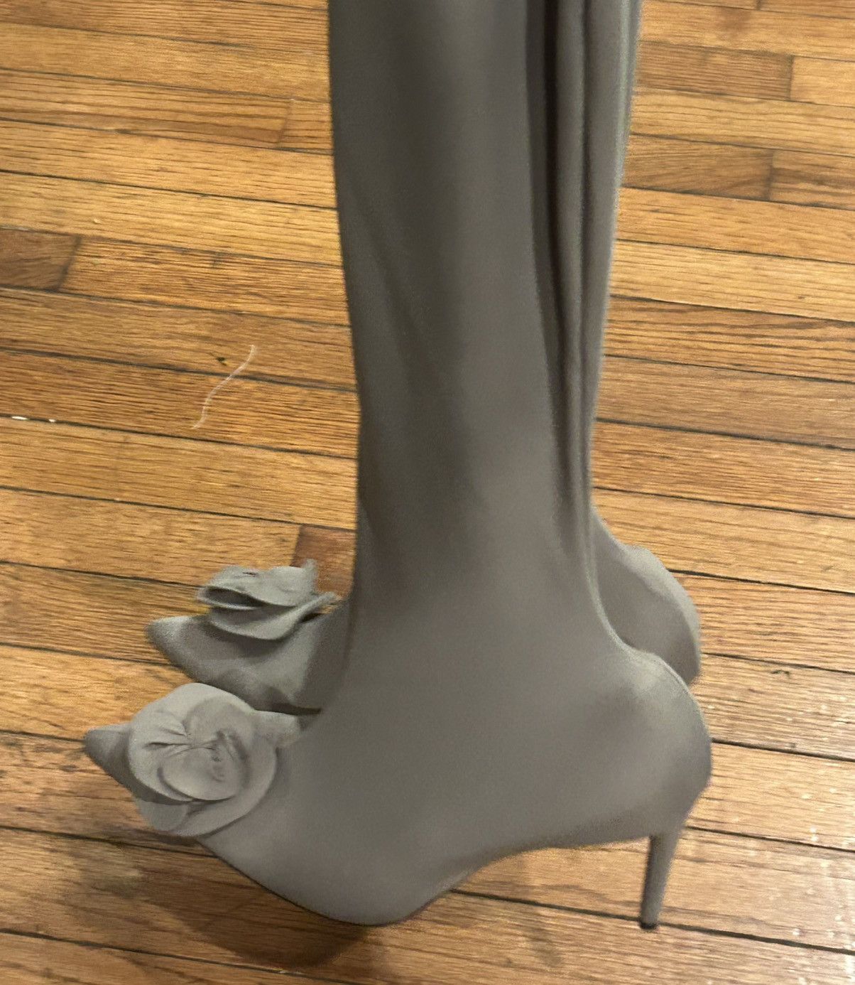 Victoria Beckham Victoria Beckham rose Appliqué Size US 10 / IT 40 - 2 Thumbnail