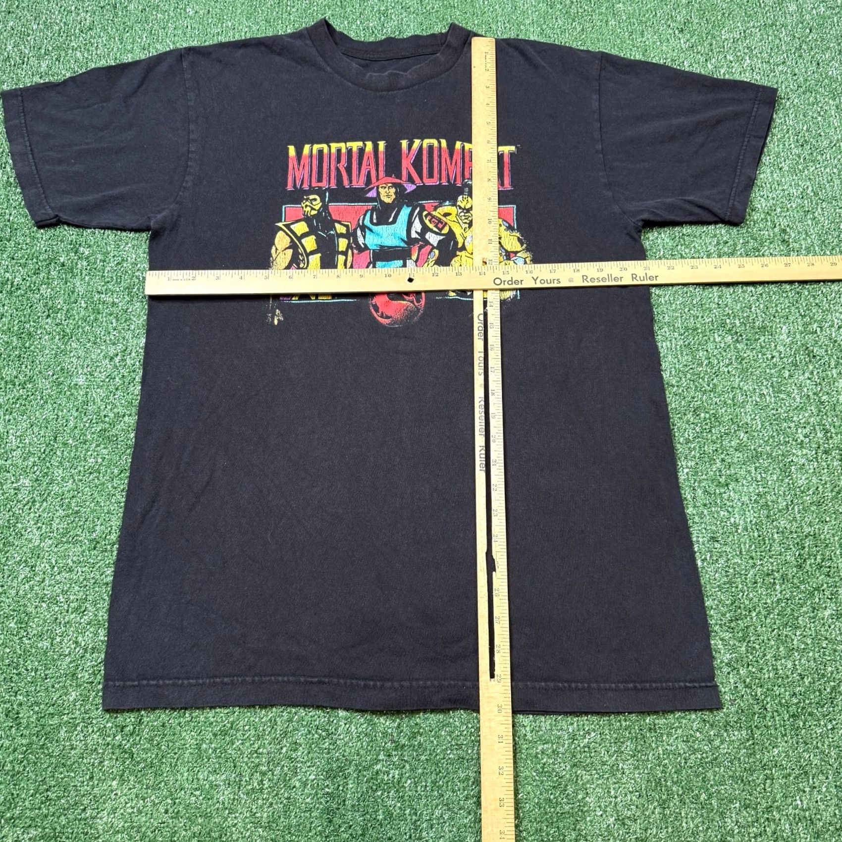 Vintage Mortal Kombat T-Shirt Mens LT Black Short Sleeve Crew Neck Graphic Shirt Tall Large Graphic Crack Print MK Shirt Mens LT Black Size US 33 - 3 Thumbnail