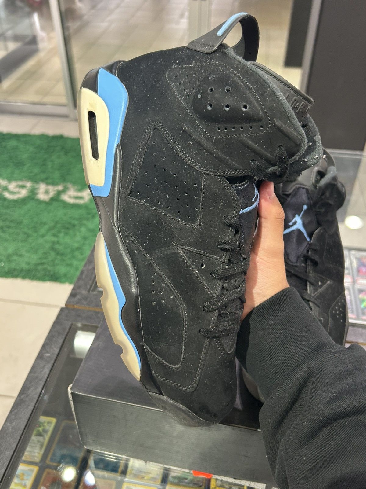 Jordan Brand Jordan 6 UNC 2015 Size US 12 / EU 45 - 5 Thumbnail