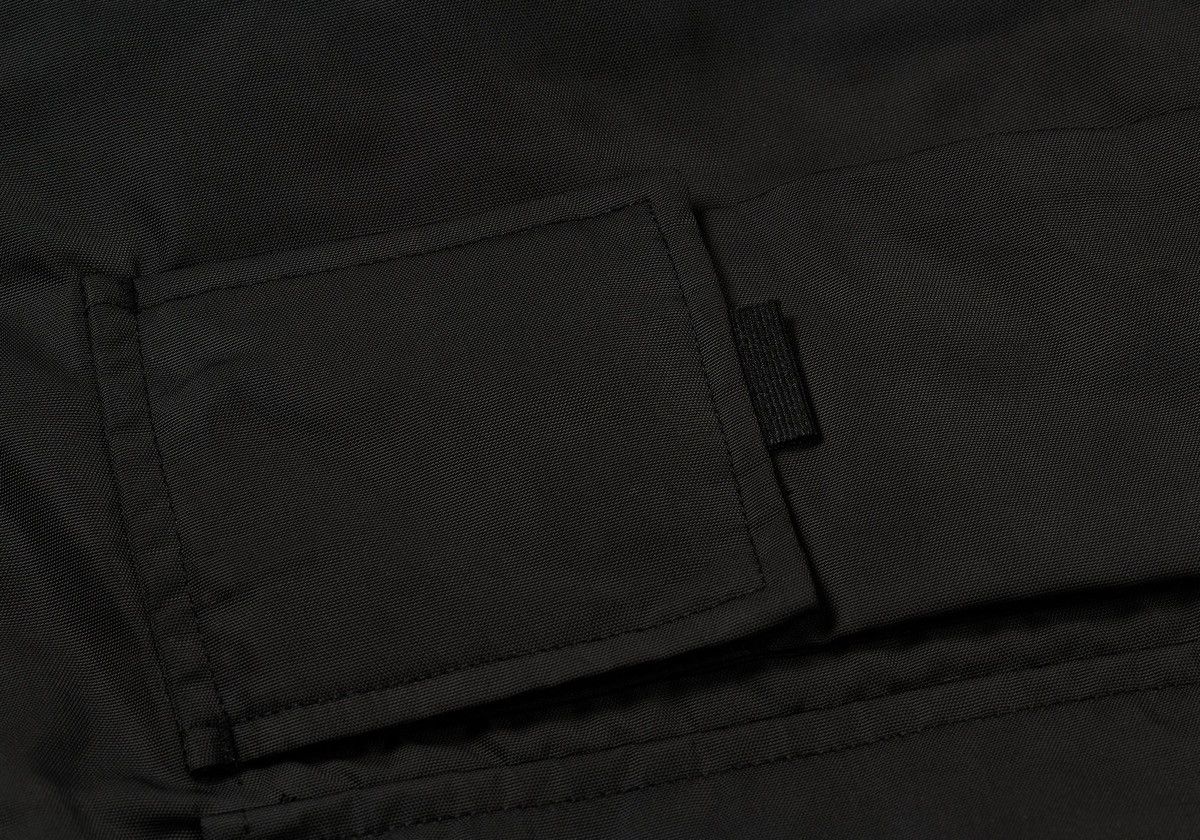 Palace Palace P2B Cargo Parka in Black, Faux Fur Men’s Size Medium Size US M / EU 48-50 / 2 - 6 Thumbnail