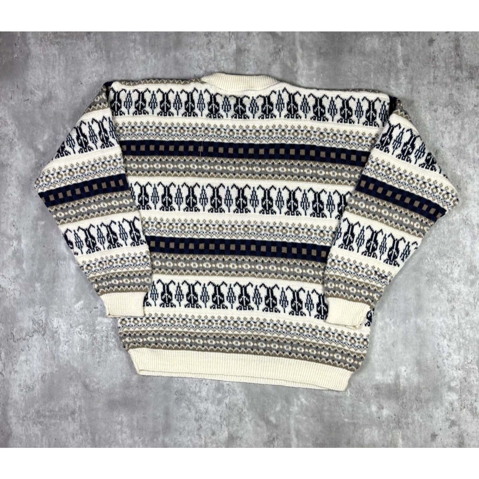 Vintage VINTAGE 501 Knit Sweater Geometric Striped 3D Knit Abstract Adult Large 90s Size US L / EU 52-54 / 3 - 2 Thumbnail