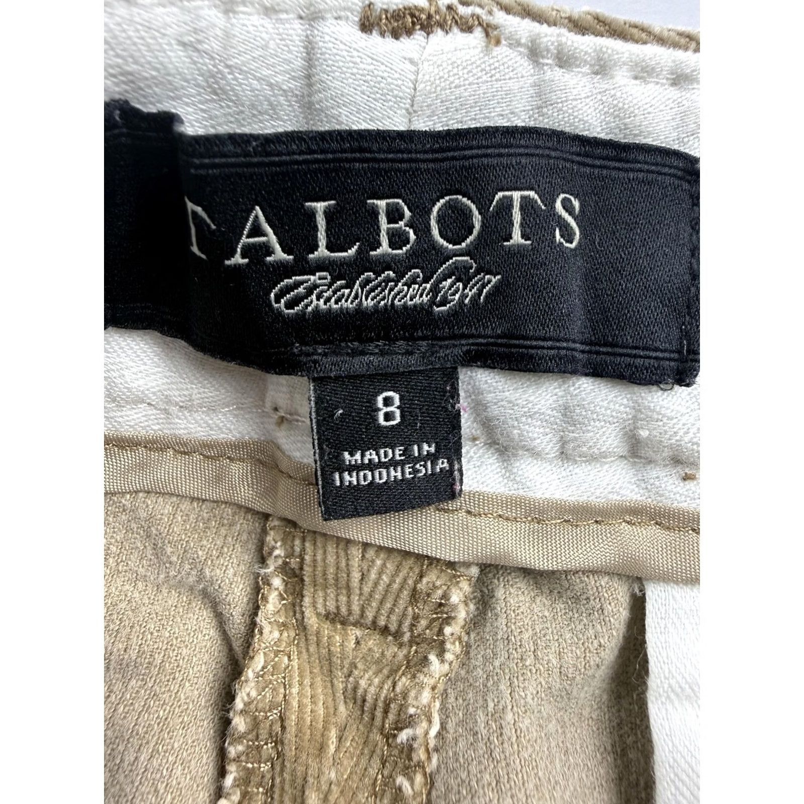 Talbots Talbots Pants Womens 8 Beige Corduroy Straight Leg Khakis Casual Pockets Work Mens? (Note: final answer provided should be a coherent title per rules) Size 30" / US 8 / IT 44 - 3 Thumbnail