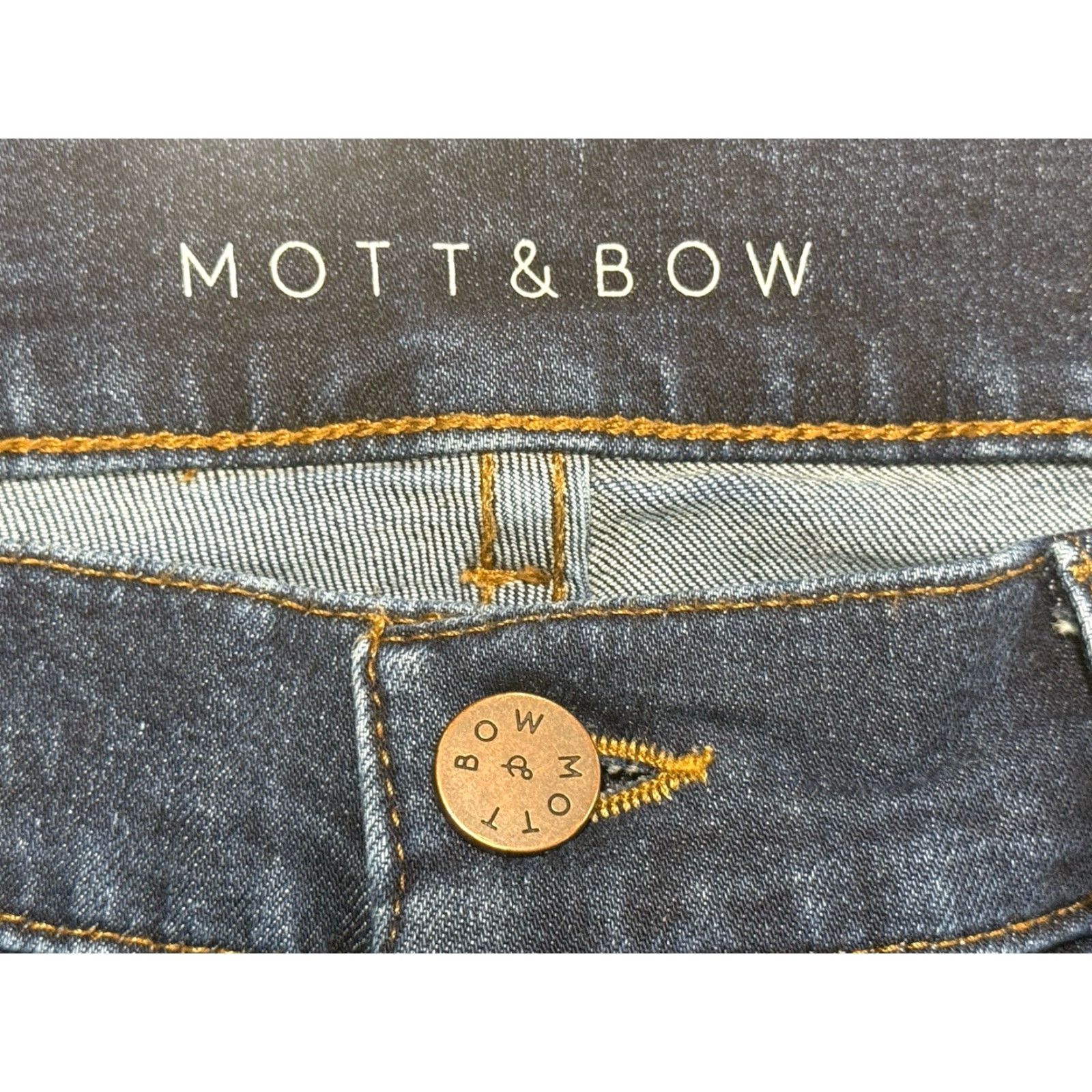 Mott & Bow Mott & Bow Jeans Womens 32x32 Boyfriend Classic Denim Blue 5-Pocket Inseam 32 Mens Womens? Size 24" / US 00 / IT 34 - 4 Thumbnail