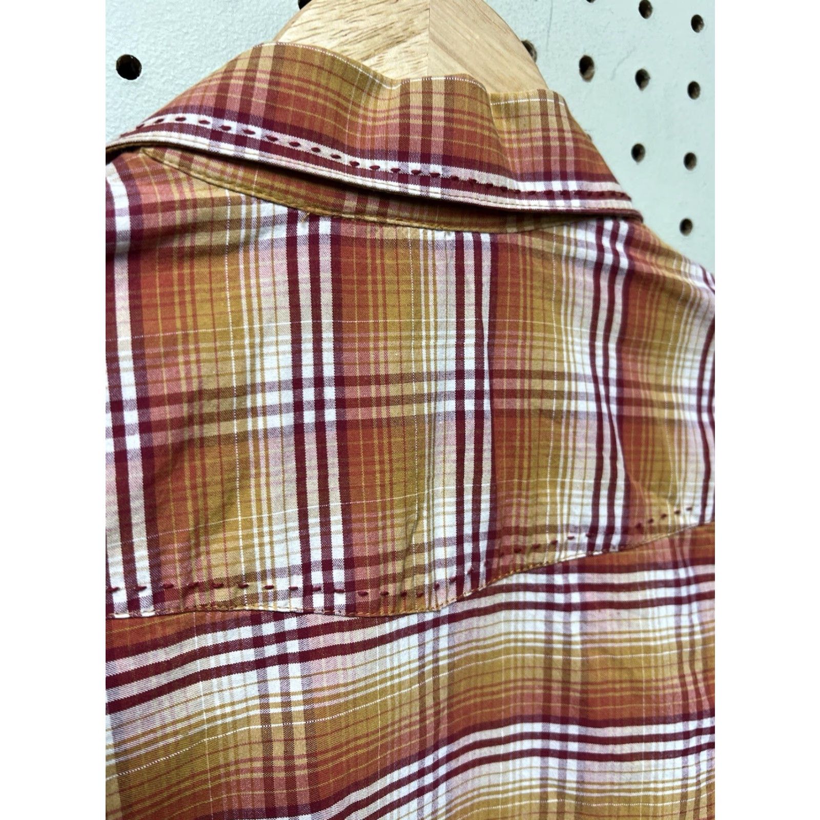 Vintage Rough Stock WOMEN'S Western Snap Shirt M Orange Slim Plaid Long Sleeve Button-Up with Pockets Vintage: No Size M / US 6-8 / IT 42-44 - 3 Thumbnail