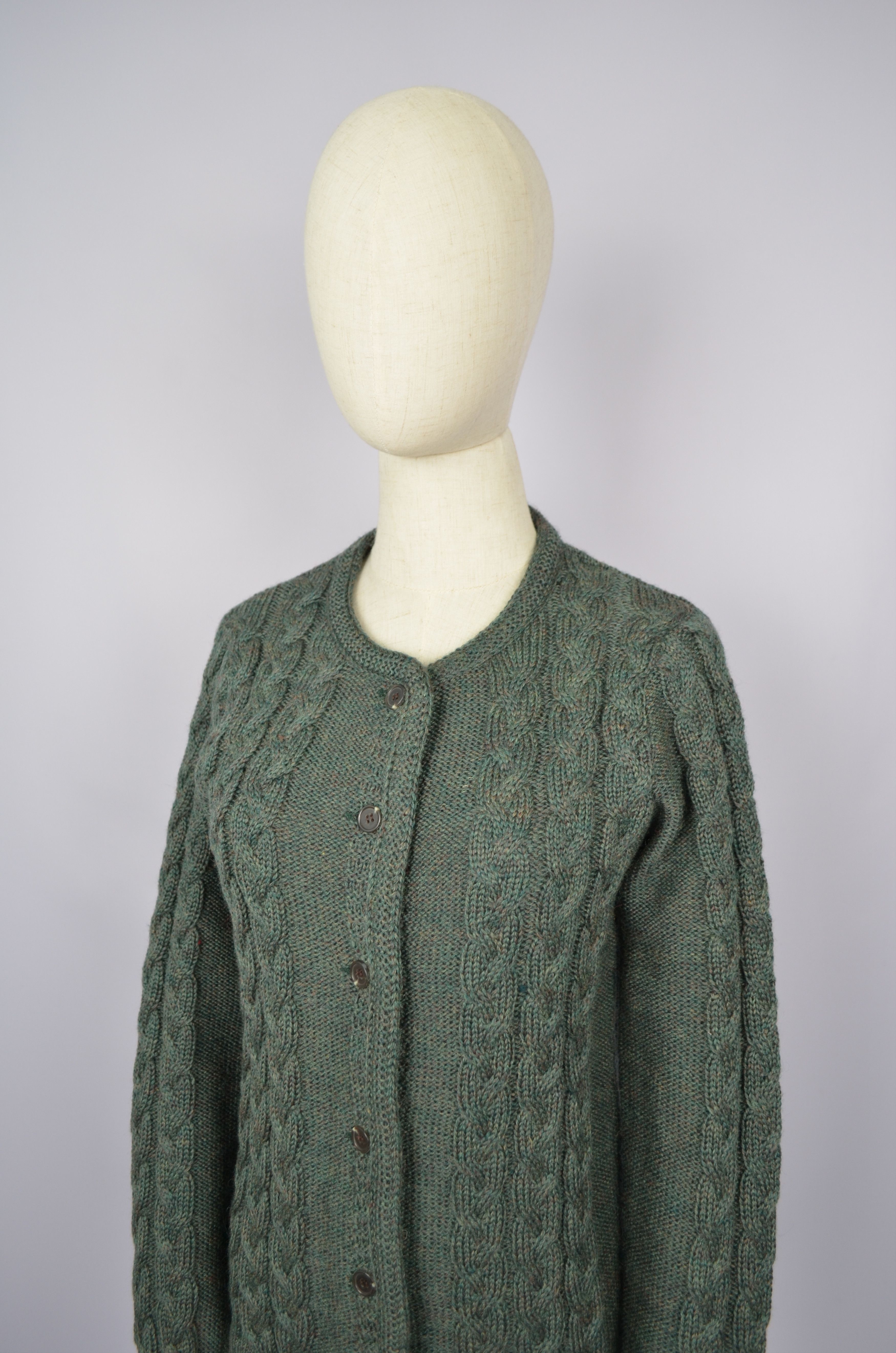 Munrospun Cableknit Cardigan Size S Moss Green Pure New Wool