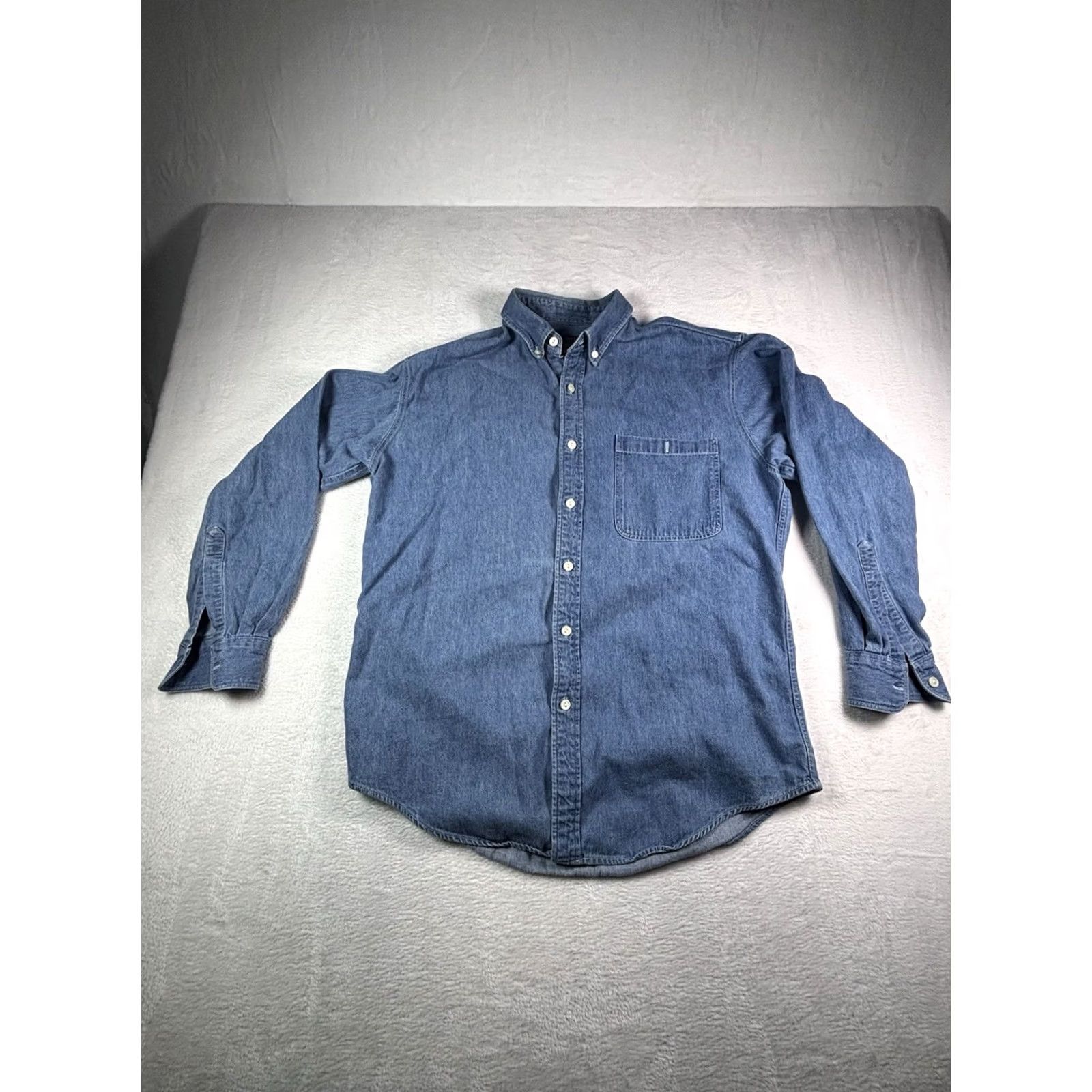 Ralph Lauren VINTAGE Ralph Lauren Chaps Denim Button-Up Shirt Long Sleeve Pocket Men 16 Blue Cotton Denim 90s Retro Classic Mens Size US L / EU 52-54 / 3 - 2 Thumbnail