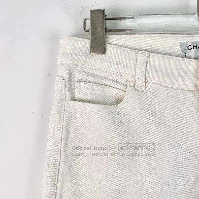 Chanel Chanel White button design cotton casual denim trousers Size 25" / US 0 / IT 36 - 3 Thumbnail