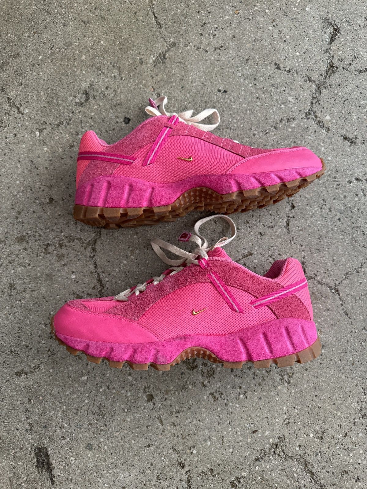 Jacquemus × Nike Nike Air Humara LX Jacquemus Pink Flash Size US 12 / EU 45 - 7 Thumbnail