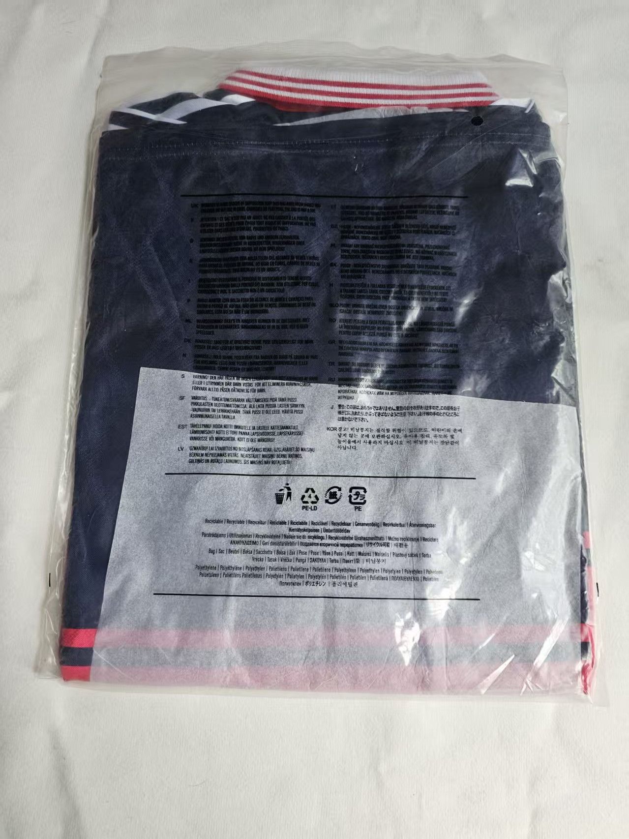 Other VIntage 1997 1999 Bayern Munich Soccer Jersey Size US XL / EU 56 / 4 - 7 Thumbnail