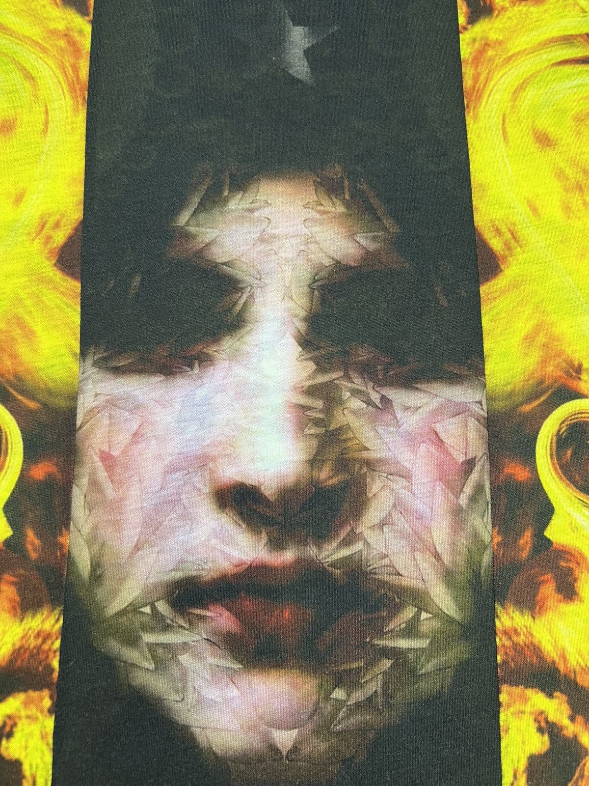Givenchy Givenchy - Riccardo Tisci - “Madonna In Flames” T-Shirt Size US S / EU 44-46 / 1 - 8 Thumbnail