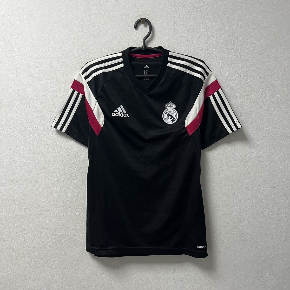 Vintage Mens Vintage Adidas Real Madrid T Shirt Size US S / EU 44-46 / 1 - 1 Thumbnail