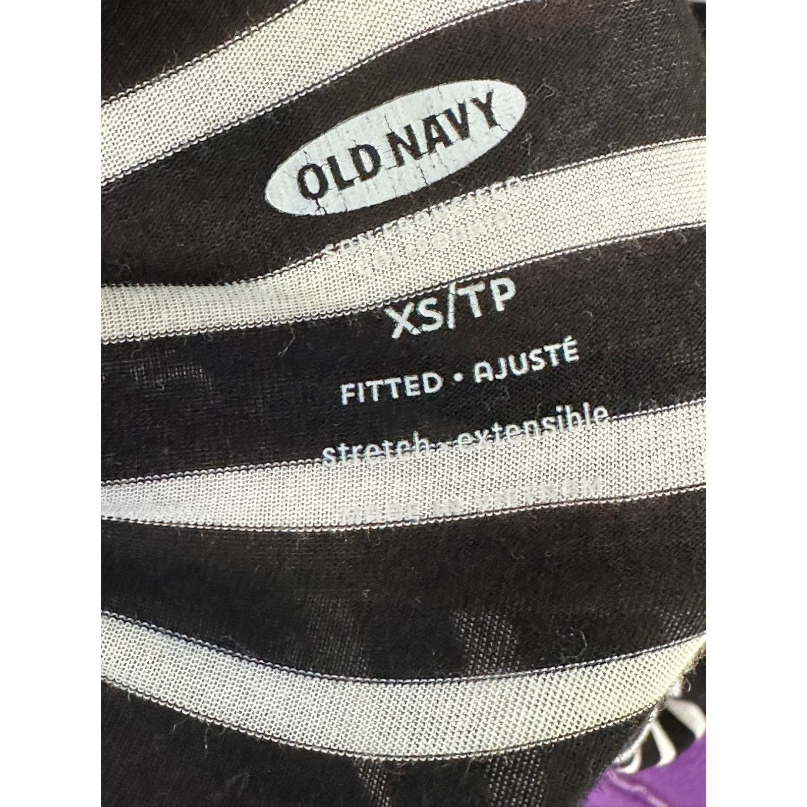 Old Navy Old Navy stripe long sleeves turtle neck T-shirt size XS Size XS / US 0-2 / IT 36-38 - 3 Thumbnail