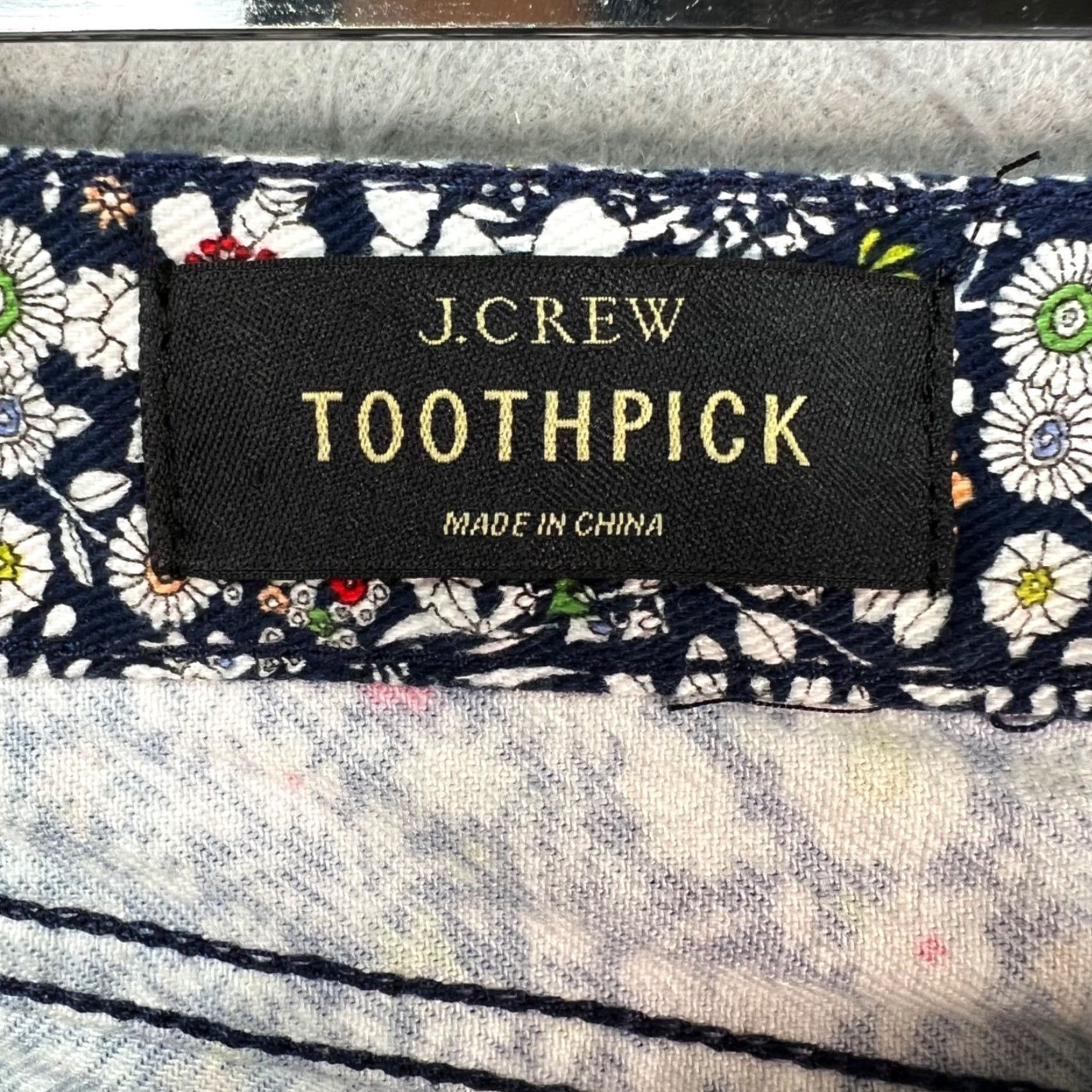 J.Crew J.CREW Toothpick Ankle Pants Floral Print Cotton Blend Skinny 28 Blue Womens Jeans Pants Size 28 Inseam 27""" Size 28" / US 6 / IT 42 - 3 Thumbnail