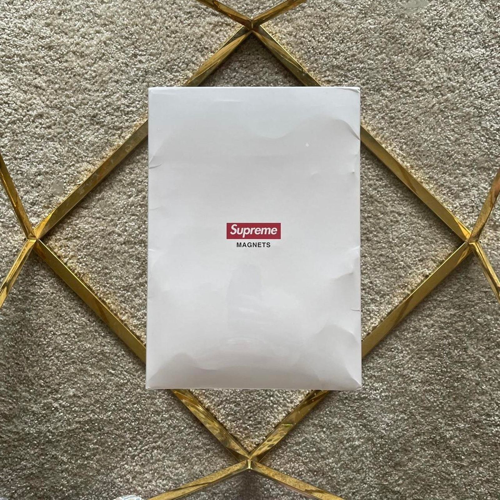 10 PiECE MAGNET SET SUPREME ACCESSORiES BOX LOGO BRiCK