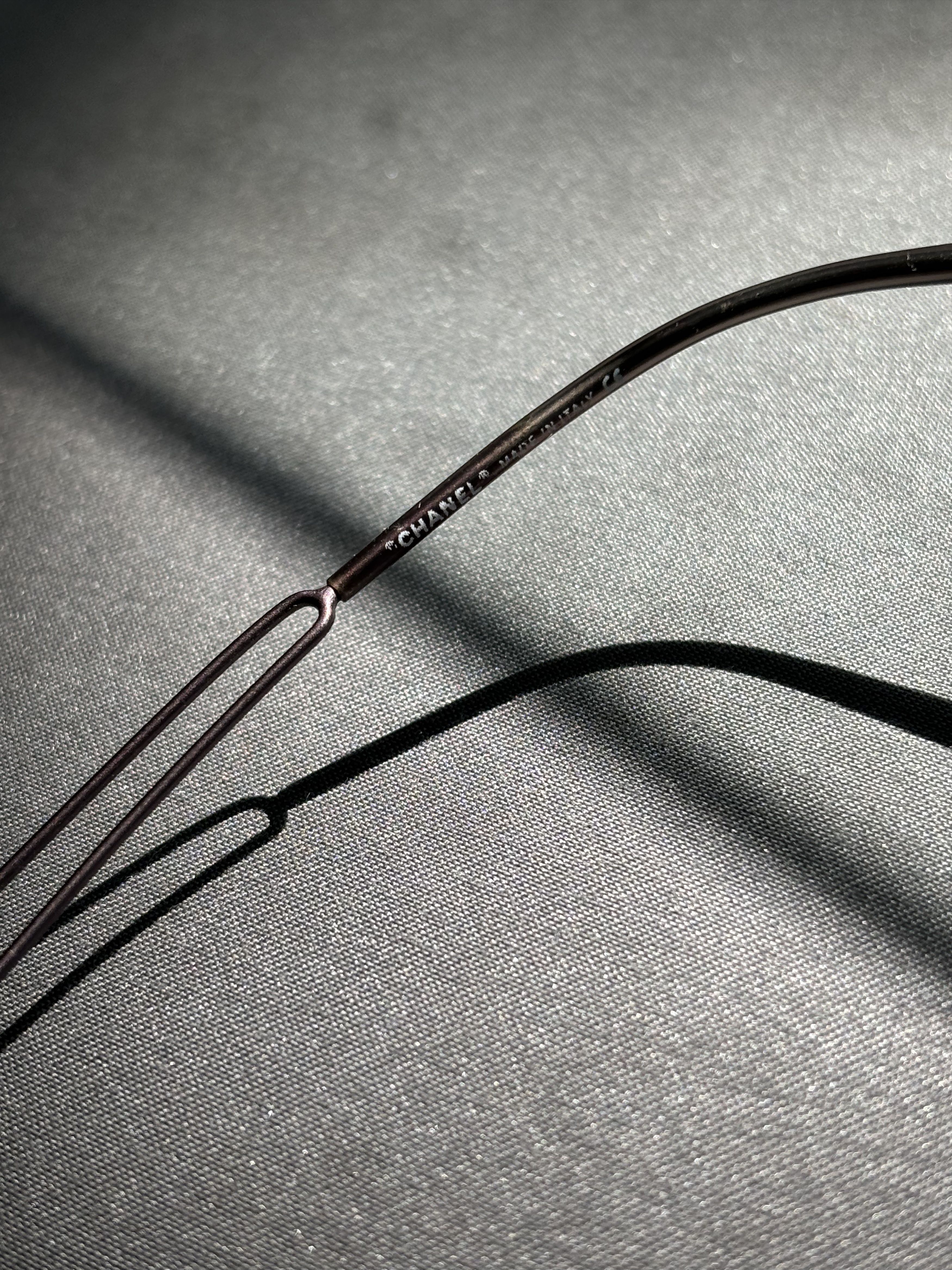 Chanel Chanel Sunglasses 4051-B Rhinestone Logo Rimless Vintage Size ONE SIZE - 9 Thumbnail