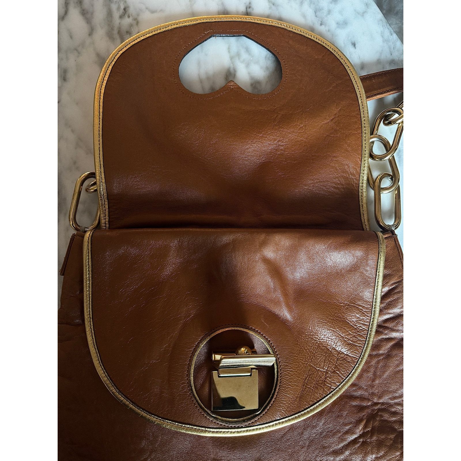 Marc Jacobs Marc Jacobs NWT Heart Cutout Leather Shoulder Bag Size ONE SIZE - 7 Thumbnail