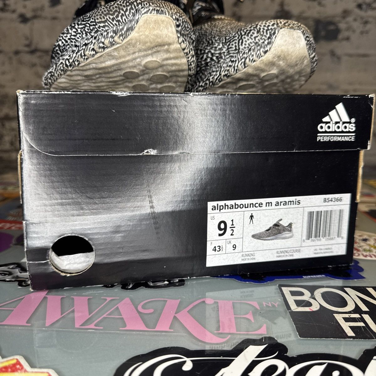 Adidas Adidas AlphaBounce Aramis Motion Capture Sz 9 Black B54366 Size US 9.5 / EU 42-43 - 7 Thumbnail