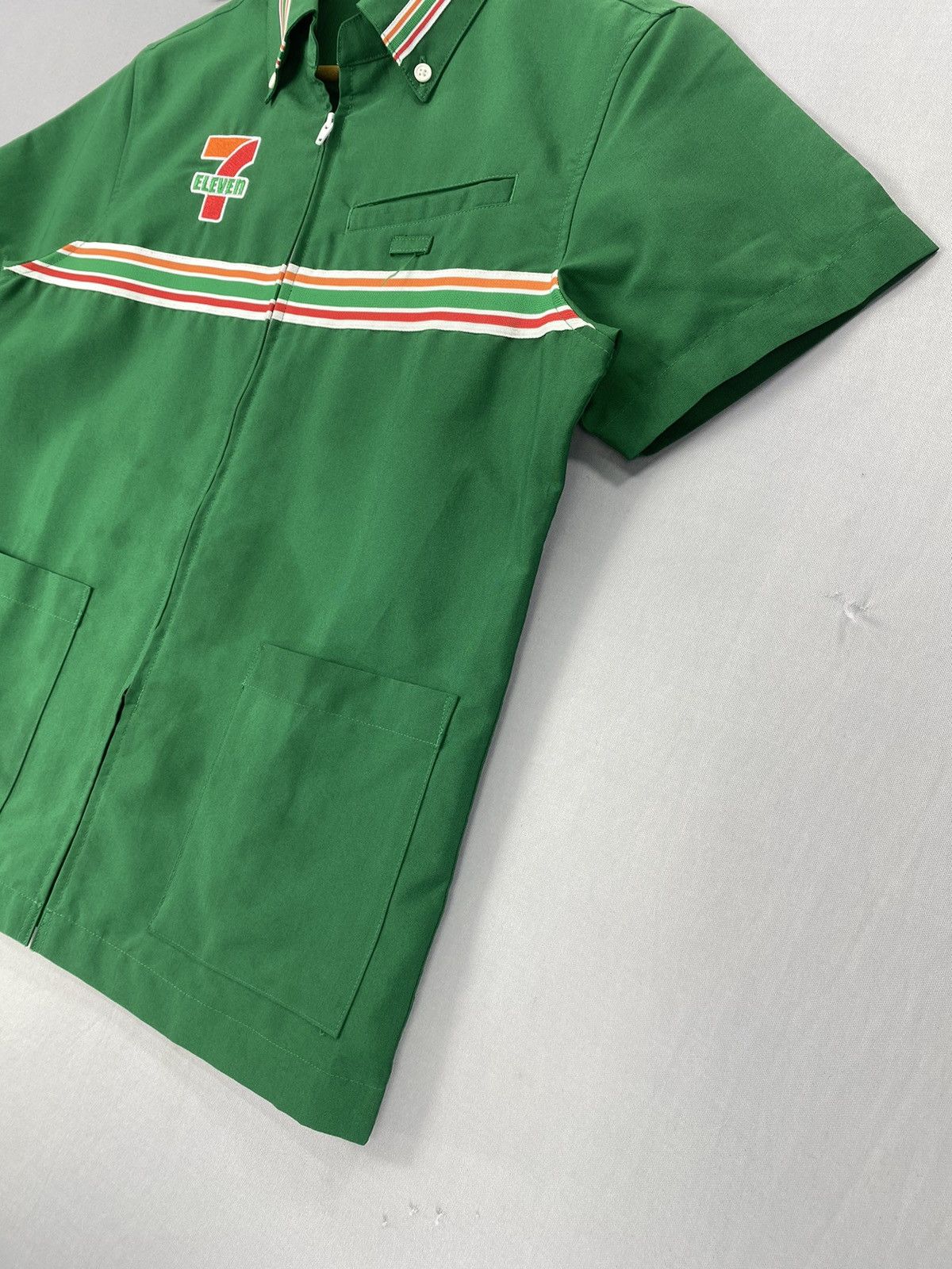 Japanese Brand Vintage Y2k 7-Eleven Embroidered Logo Worker Shirt Size US S / EU 44-46 / 1 - 6 Thumbnail
