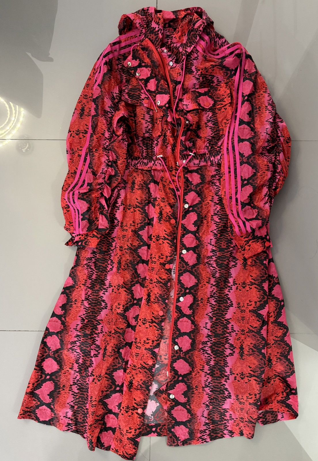 Ivy Park Adidas Ivy Park red snake print jacket Size XS / US 0-2 / IT 36-38 - 1 Thumbnail