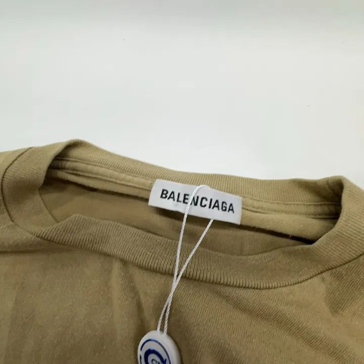 Balenciaga Balenciaga Balenciaga Crown Print Short Sleeve TShirt -250 Size US S / EU 44-46 / 1 - 5 Thumbnail