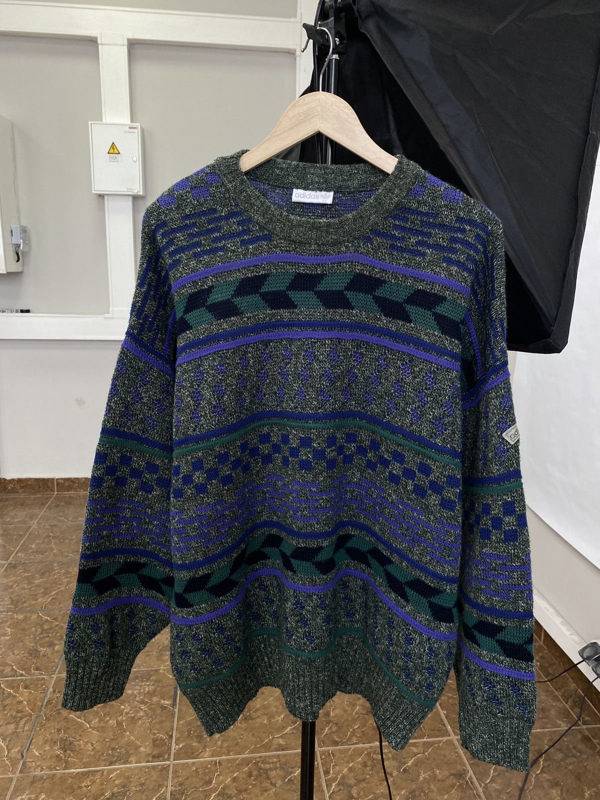 Adidas 🇺🇸 Vintage 90s Y2K Adidas Sweaters Retro balenciaga Style Size US XL / EU 56 / 4 - 1 Thumbnail