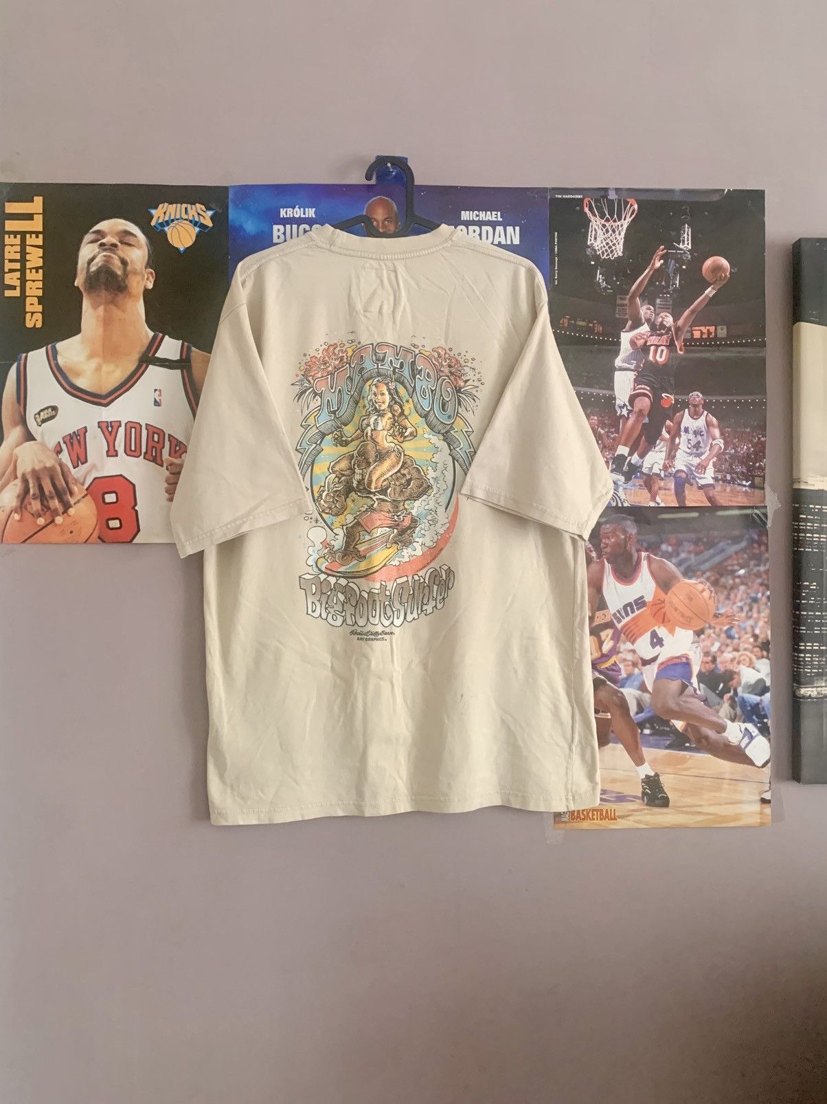 Mambo × Vintage 2002 Vintage Mambo Big Foot Surfer Tee Size US M / EU 48-50 / 2 - 7 Thumbnail