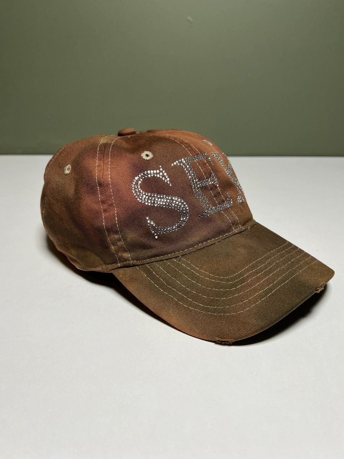 Seditionaries sex swarovski 6 panel cap Size ONE SIZE - 6 Thumbnail