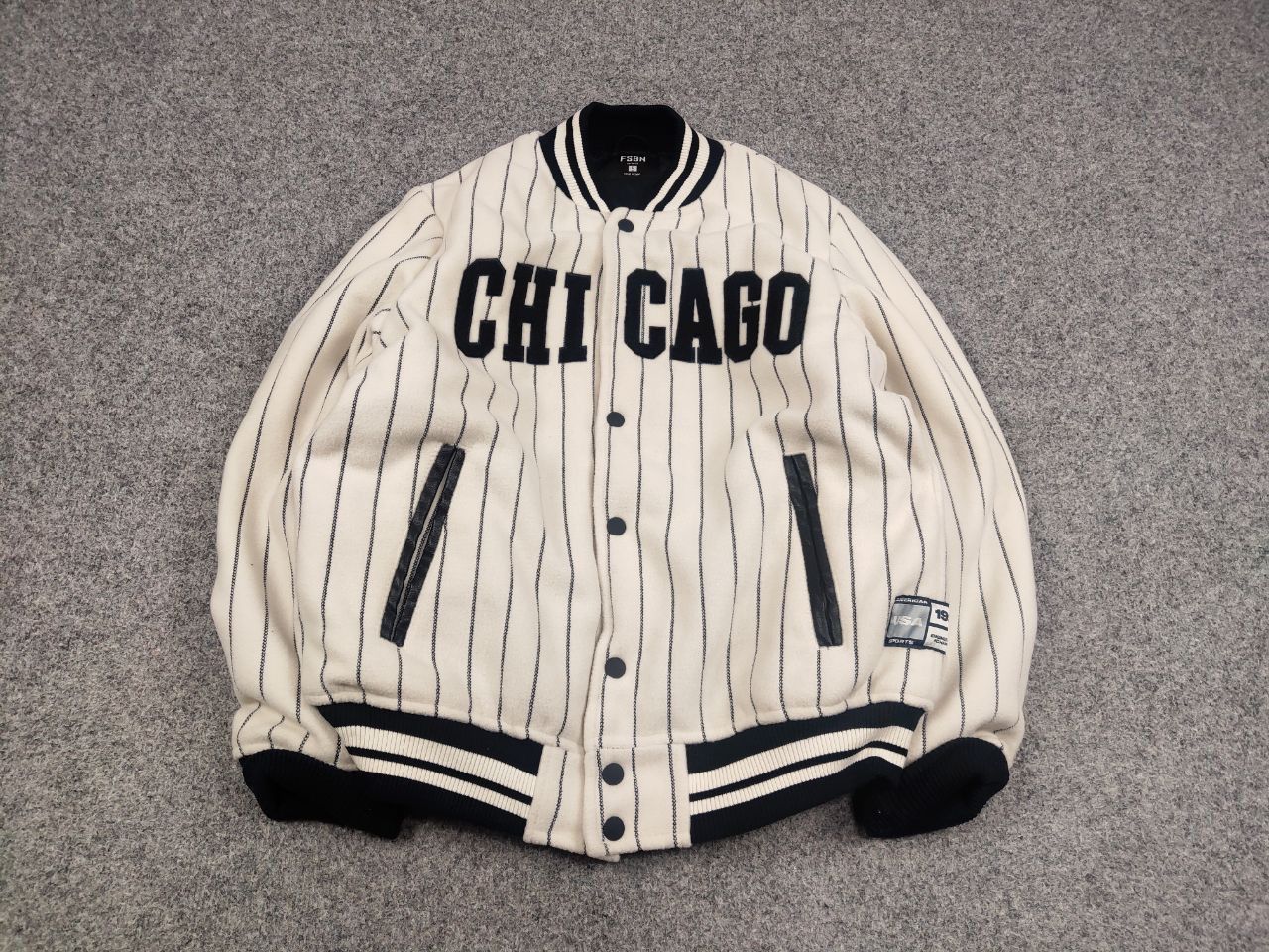 Vintage Vintage Chicago USA Champions Logo Patch Beige Bomber Jacket Size US S / EU 44-46 / 1 - 2 Thumbnail