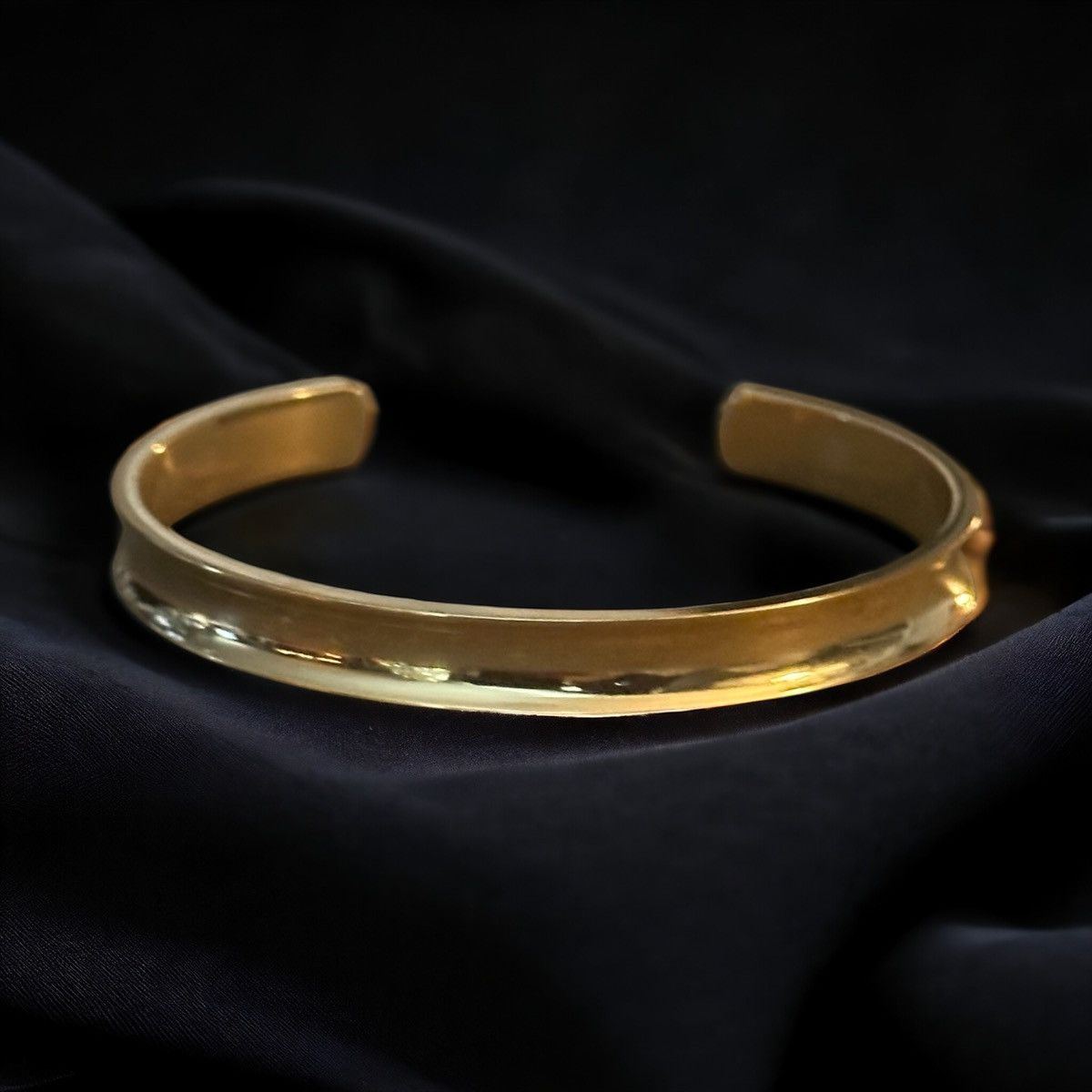 Other Ashley Bridget 18K GP cuff bracelet Size ONE SIZE - 1 Thumbnail
