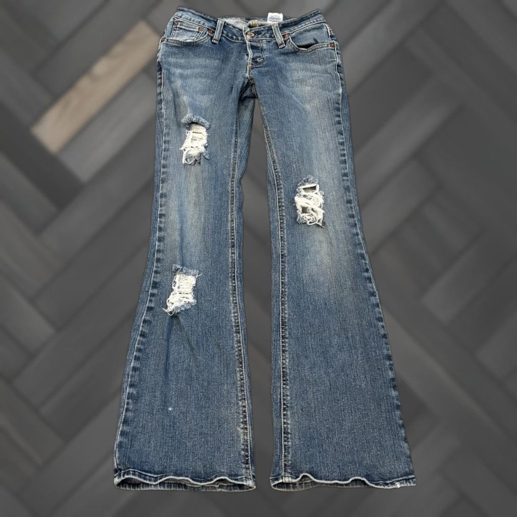 Levi's VINTAGE Levi’s Jeans Womens 26M Flare Leg Distressed Medium Wash Blue Made USA Size 26" / US 2 / IT 38 - 1 Thumbnail