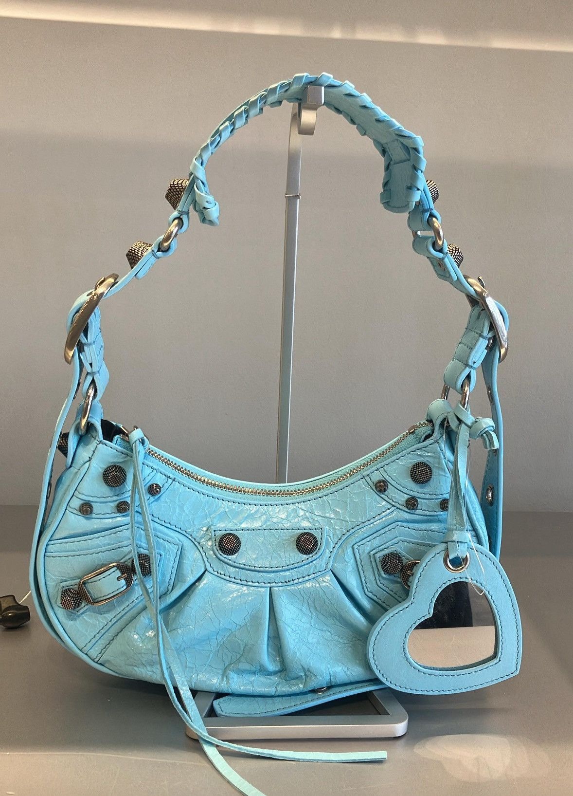 Balenciaga Le Cagole XS leather shoulder bag in blue Size ONE SIZE - 1 Thumbnail