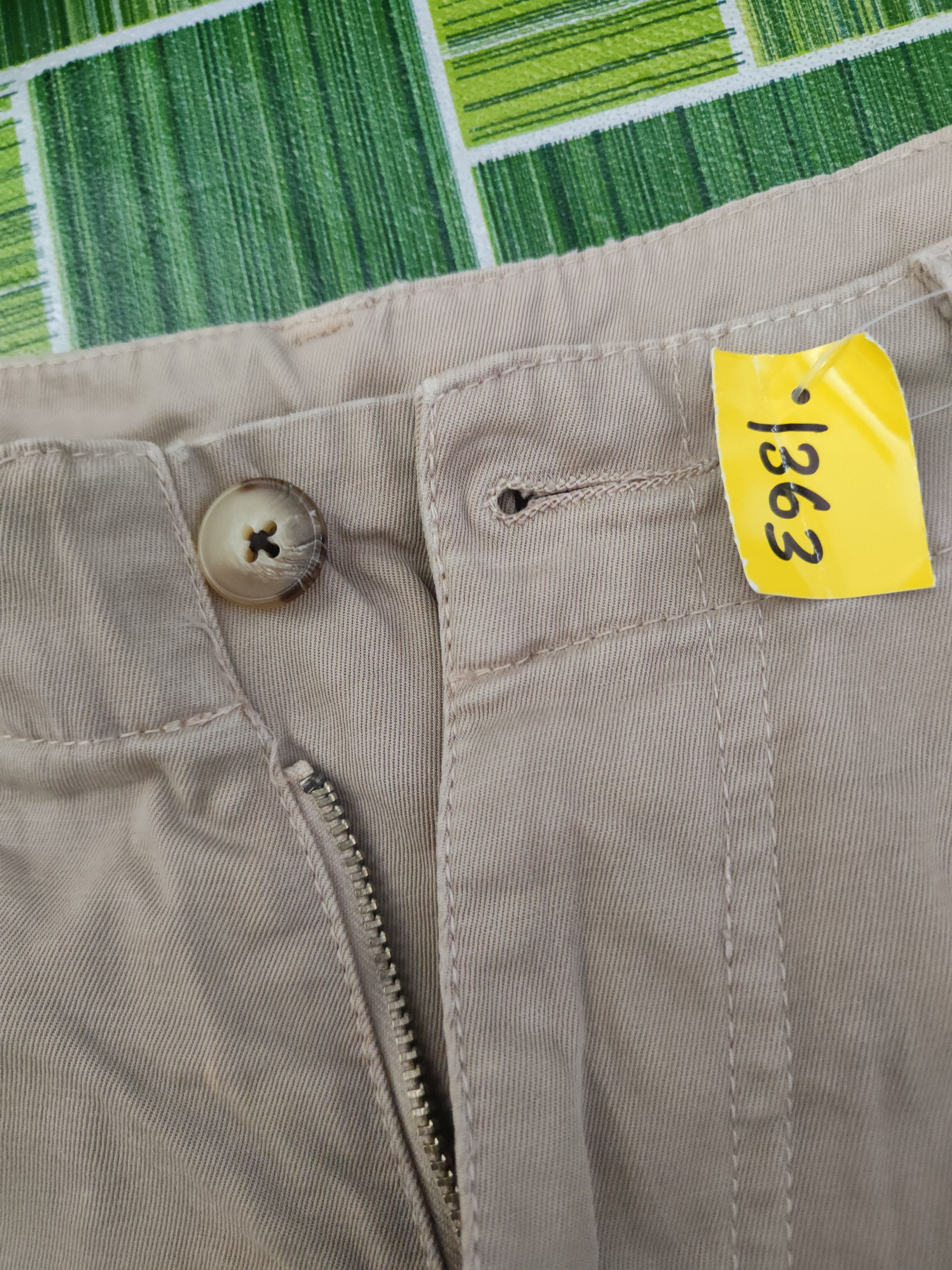 East Harbour Surplus DL East Harbour Surplus Beige Multipocket Cargo Pants #1363 Size US 30 / EU 46 - 14 Thumbnail