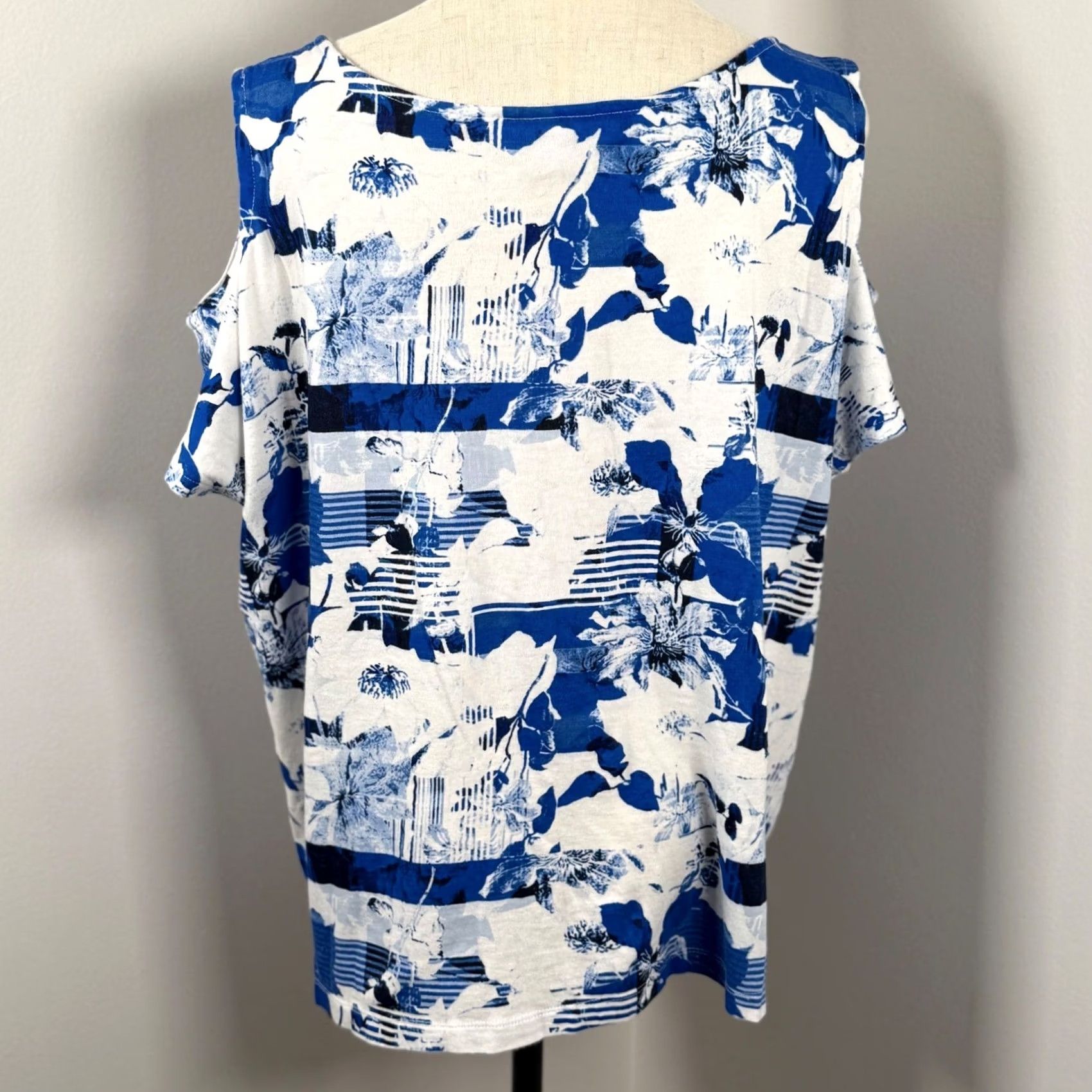 Vintage Chicos Womens One Size Floral Striped Cold Shoulder Knit Cotton Modal Top Blue White Summer Beach Casual Womens Size ONE SIZE - 4 Thumbnail