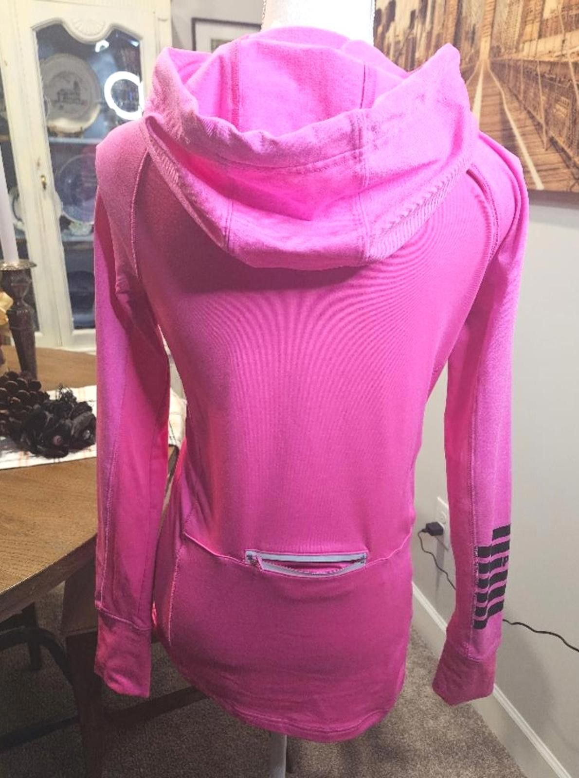 Designer VS Pink Ultimate Runners Hoodie with Back Pocket #319 Size S / US 4 / IT 40 - 3 Thumbnail