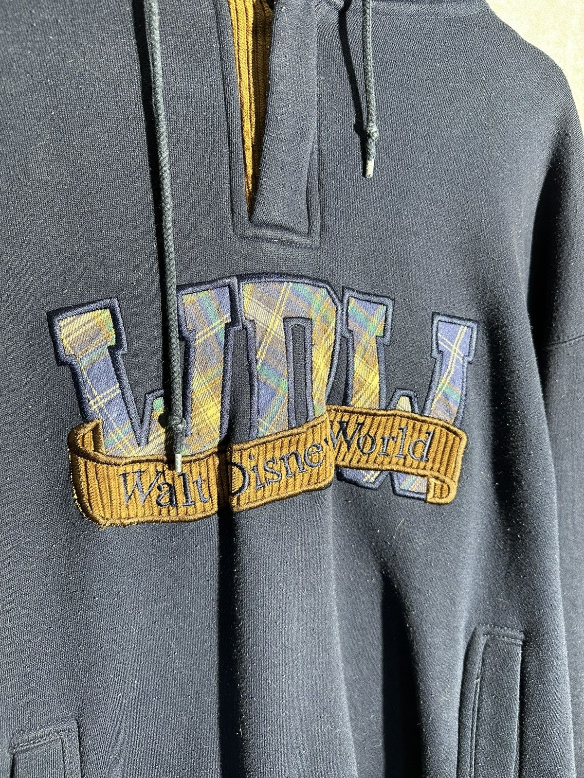 Vintage Vintage Walt Disney Hoodie Size US M / EU 48-50 / 2 - 2 Thumbnail