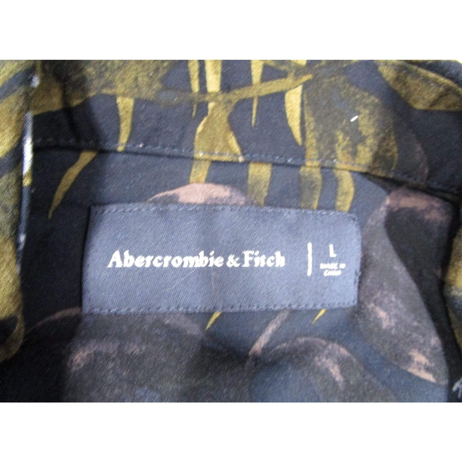 Abercrombie & Fitch Abercrombie & Fitch Shirt Men Large Black Multicolor Floral Short Sleeve Button-Up Hawaiian Tropical Casual Size US L / EU 52-54 / 3 - 3 Thumbnail