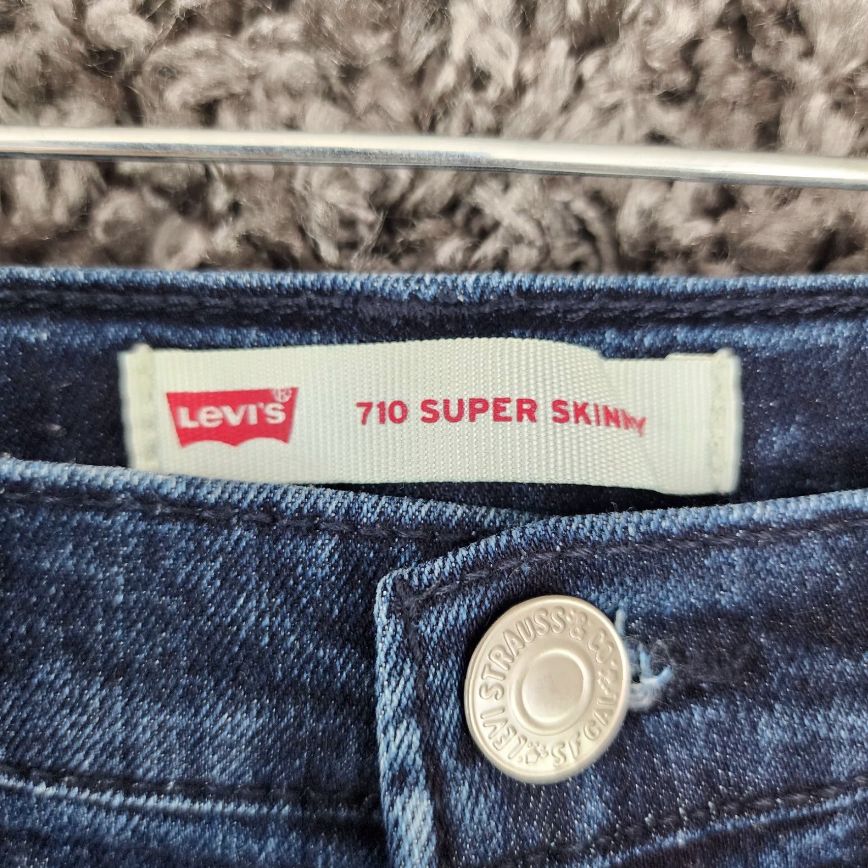 Levi's Levi's 710 Jeans Womens Dark Wash Super Skinny Blue Size 14 Size 36" / US 14 / IT 50 - 3 Thumbnail